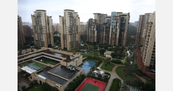 3.5 BHK premium flat for sale in Bryony Building on higher floor