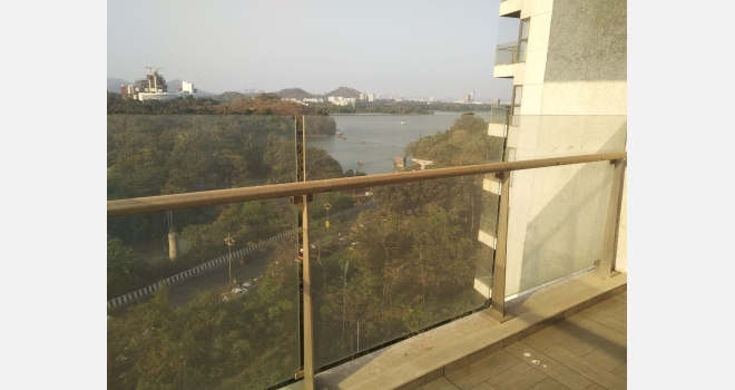 Luxurious 4 BHK flat for resale in Prestigious Signature tower, Powai
