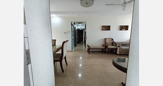 3.5 BHK with servants room for rent in Lake Homes, Lake Lucerene Building fully furnished with white goods