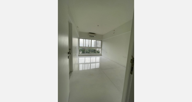 4 BHK Luxurious flat available for resale in Godrej The Trees, Vikhroli