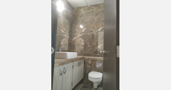 Luxurious 4 BHK flat for resale in Prestigious Signature tower, Powai