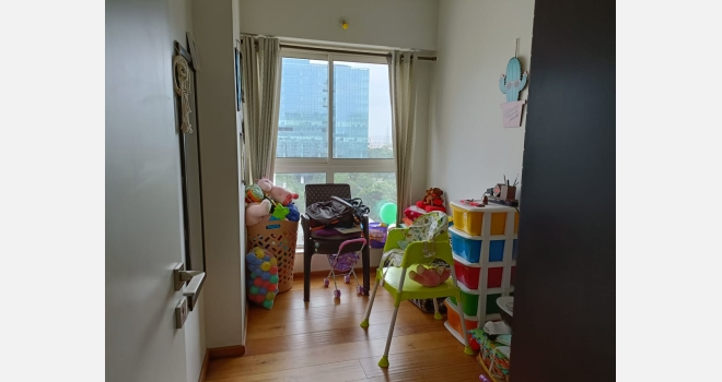 2.5 BHK semi furnished flat for lease in Godrej The Trees