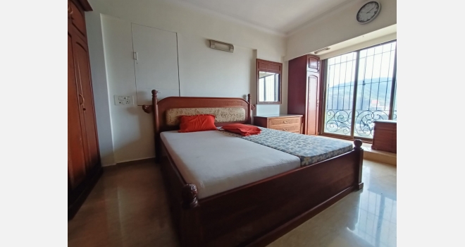 3.5 BHK with servants room for rent in Lake Homes, Lake Lucerene Building fully furnished with white goods