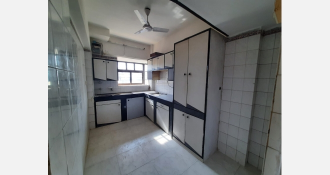 2 BHK Resale flat in Raheja Vihar Complex, Chandivali Powai