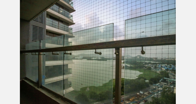 3 BHK for lease in iconic tower of Lake Front Solitaire, Powai