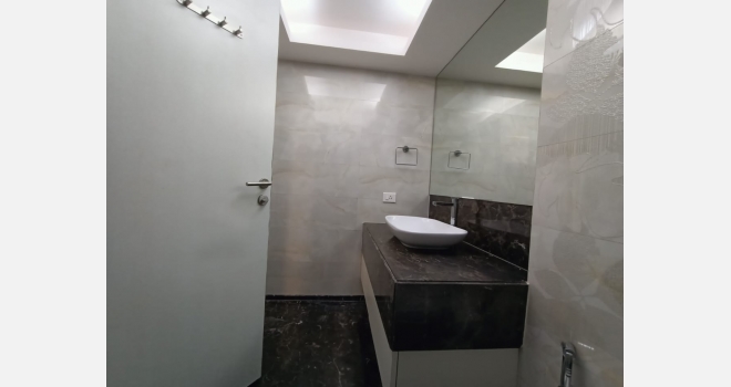 3.5 BHK Converted in 3 BHK beautifully interior done up flat for lease in Chandivali
