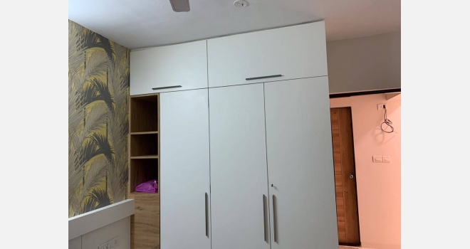 3 BHK Fully Furnished & Interior Done up flat in Yarrow Building, Chandivali