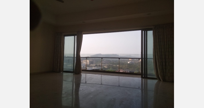 Luxurious 4 BHK flat for resale in Prestigious Signature tower, Powai