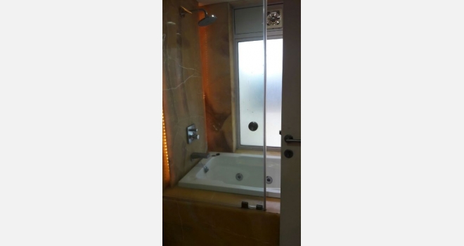 4 BHK done up flat for lease in lake superior, Lake Homes, Powai