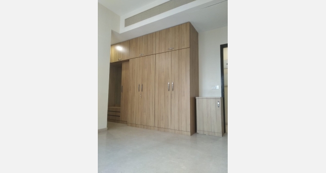 Luxurious 4 BHK flat for resale in Prestigious Signature tower, Powai