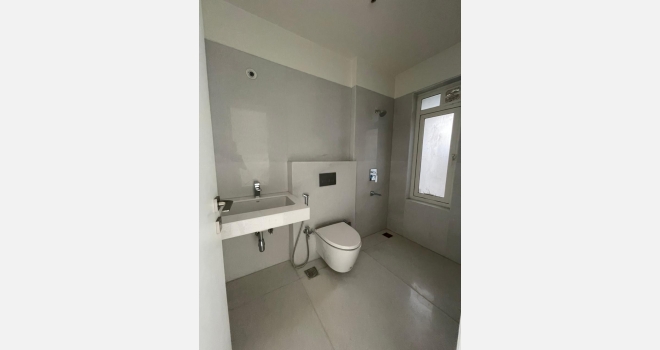 4 BHK Luxurious flat available for resale in Godrej The Trees, Vikhroli