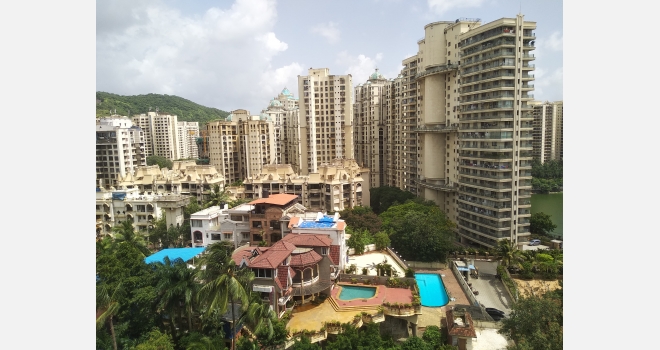 Lake View flat for sale in Powai Prime Location