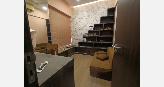 2.5 BHK Fully Furnished, Interior done up flat for lease in Emerald Isle
