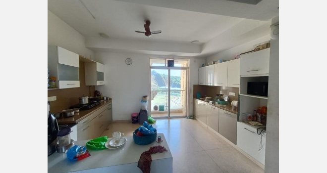 3.5 BHK with servants room for sale in Bryonny, Nahar Amrit Shakt.