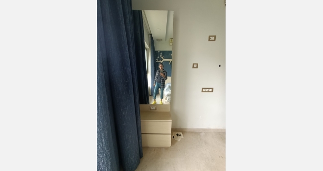 2.5 BHK Fully Furnished, Interior done up flat for lease in Emerald Isle