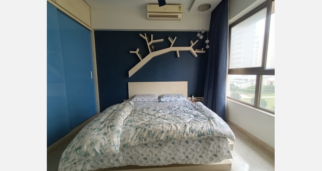 2.5 BHK Fully Furnished, Interior done up flat for lease in Emerald Isle